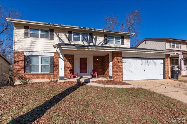 1230 Summit Meadows Drive, Fenton, MO 63026