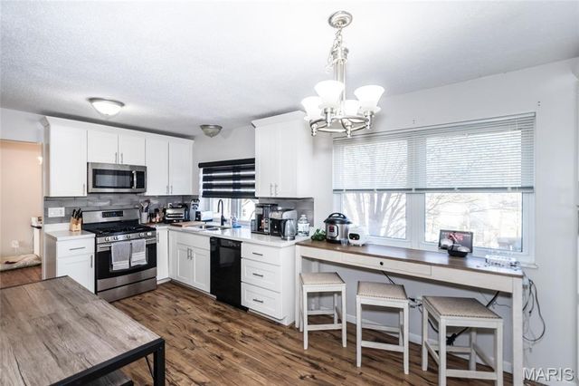 1230 Summit Meadows Drive, Fenton, MO 63026