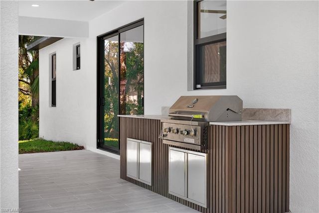 205 E 15th ST, Lehigh Acres, FL 33972