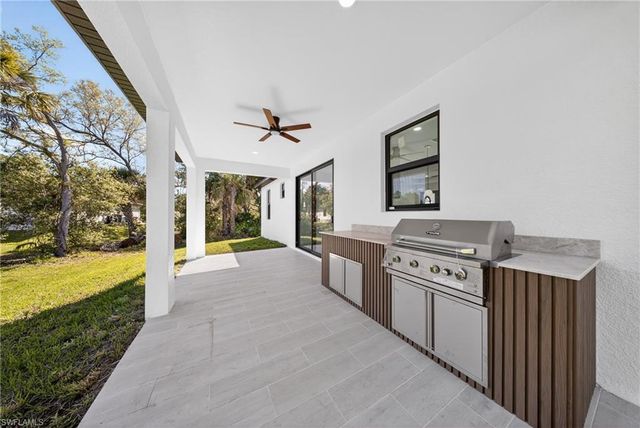 205 E 15th ST, Lehigh Acres, FL 33972