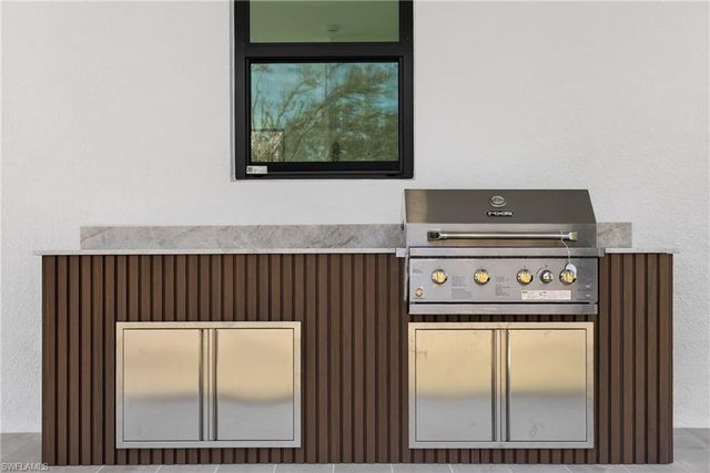 205 E 15th ST, Lehigh Acres, FL 33972