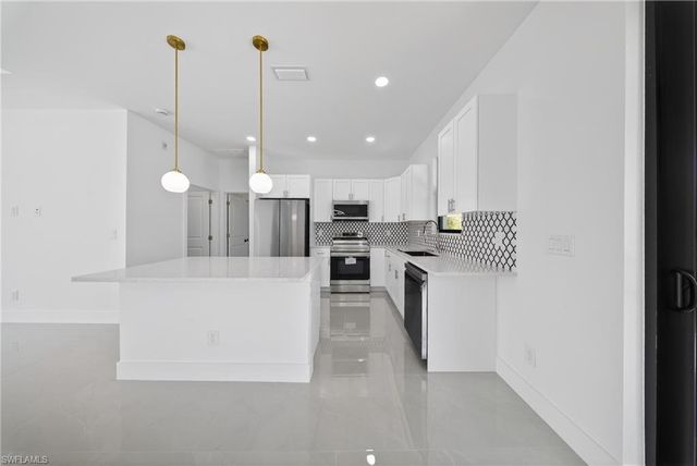 205 E 15th ST, Lehigh Acres, FL 33972