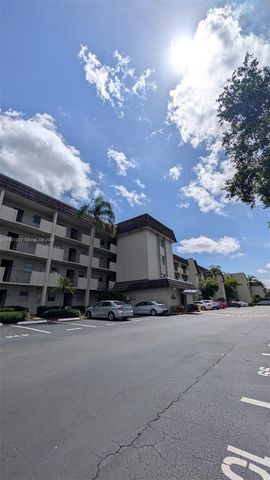 6080 NW 44th Street 305, Lauderhill, FL 33319