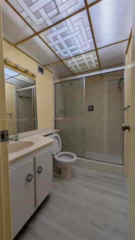 6080 NW 44th Street 305, Lauderhill, FL 33319