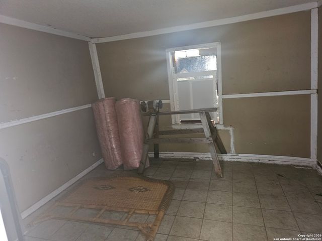 915 NOVELLA, Adkins, TX 78101