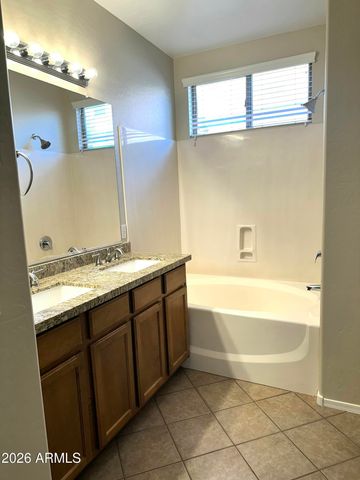 4168 S MARIPOSA Drive, Gilbert, AZ 85297