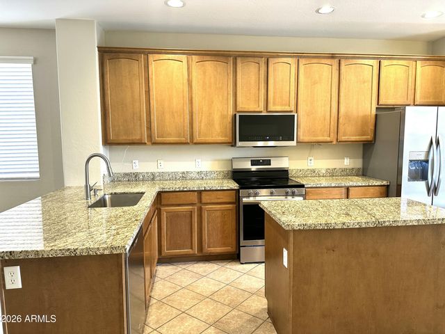 4168 S MARIPOSA Drive, Gilbert, AZ 85297