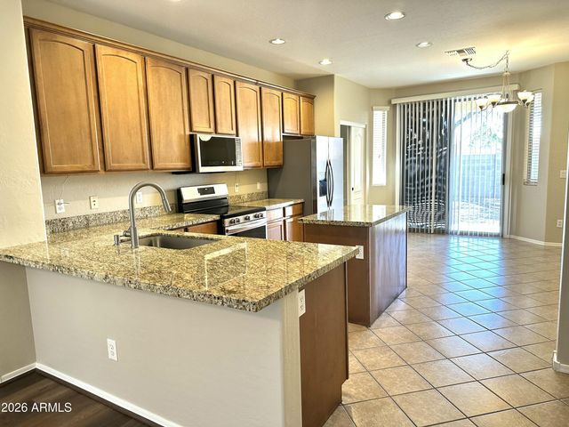 4168 S MARIPOSA Drive, Gilbert, AZ 85297