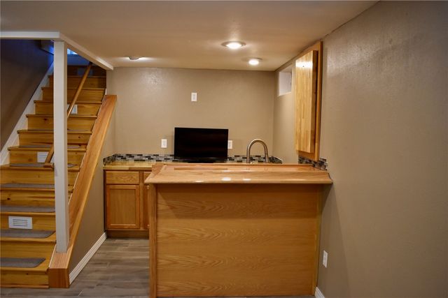 2165 Country Club Drive, Marion, IA 52302