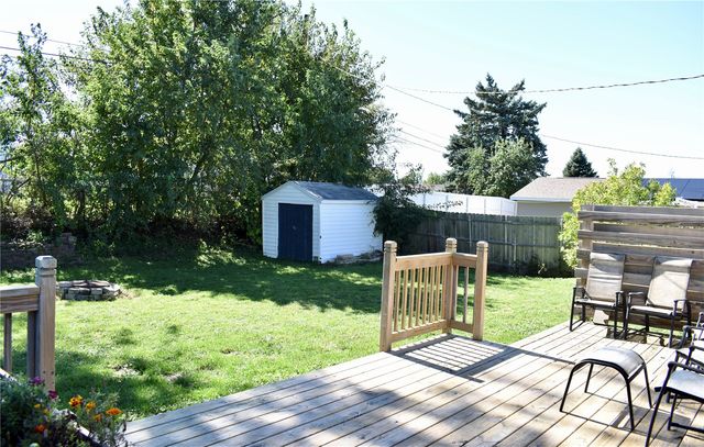2165 Country Club Drive, Marion, IA 52302