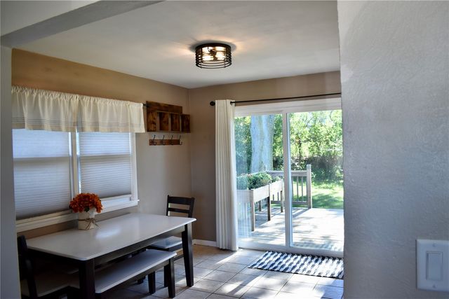 2165 Country Club Drive, Marion, IA 52302