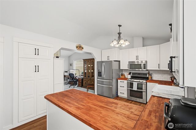11314 224th Avenue Ct E, Buckley, WA 98321