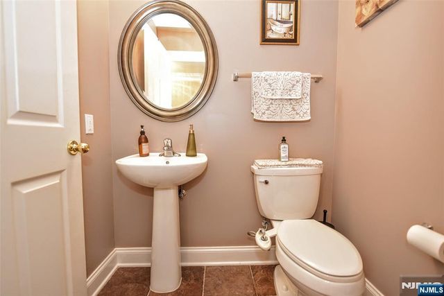 3A Forshee Circle 3A, Montvale, NJ 07645