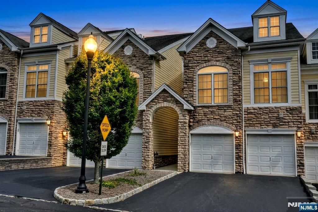 3A Forshee Circle 3A, Montvale, NJ 07645