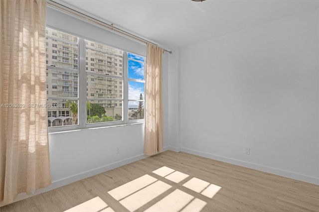 5700 Collins Avenue 4C, Miami Beach, FL 33140