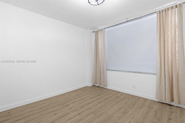 5700 Collins Avenue 4C, Miami Beach, FL 33140