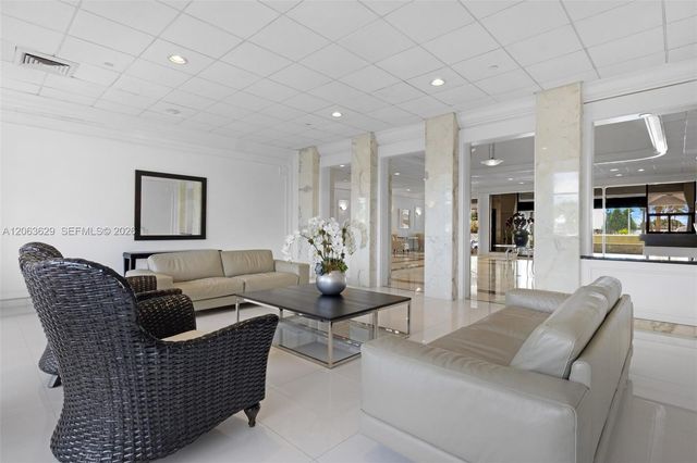 5700 Collins Avenue 4C, Miami Beach, FL 33140