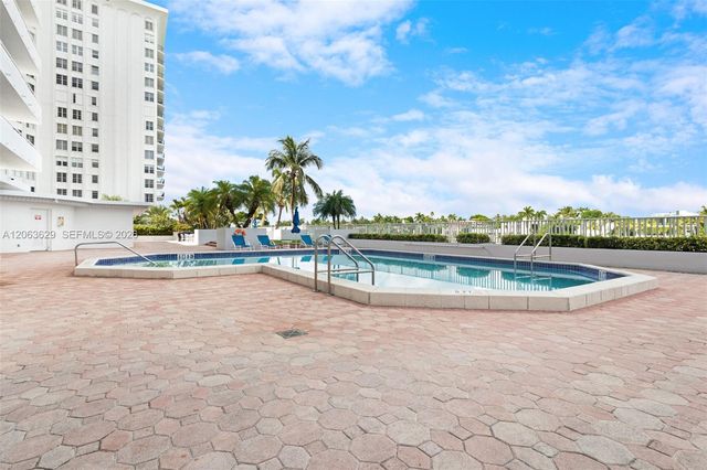 5700 Collins Avenue 4C, Miami Beach, FL 33140