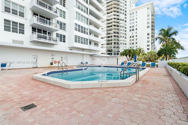 5700 Collins Avenue 4C, Miami Beach, FL 33140