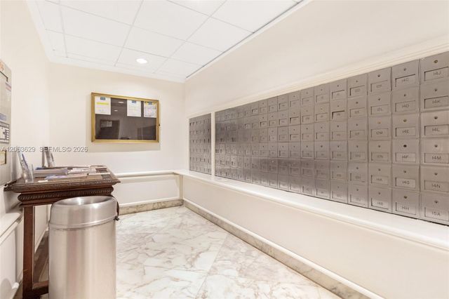 5700 Collins Avenue 4C, Miami Beach, FL 33140