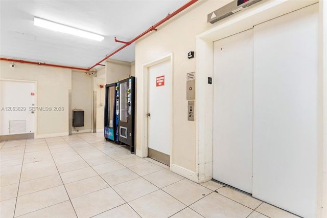 5700 Collins Avenue 4C, Miami Beach, FL 33140