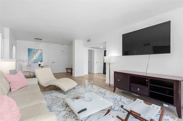 5700 Collins Avenue 4C, Miami Beach, FL 33140