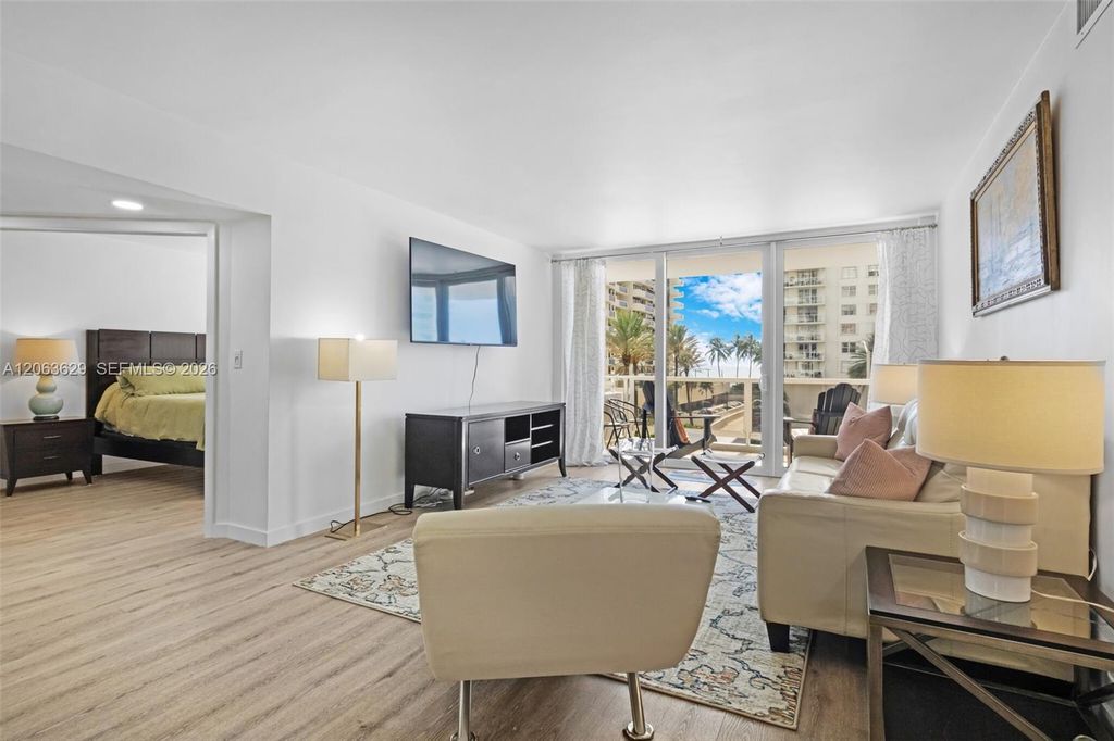 5700 Collins Avenue 4C, Miami Beach, FL 33140
