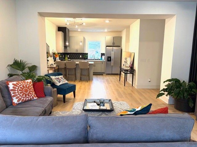 637 Markham St, Nashville, TN 37214