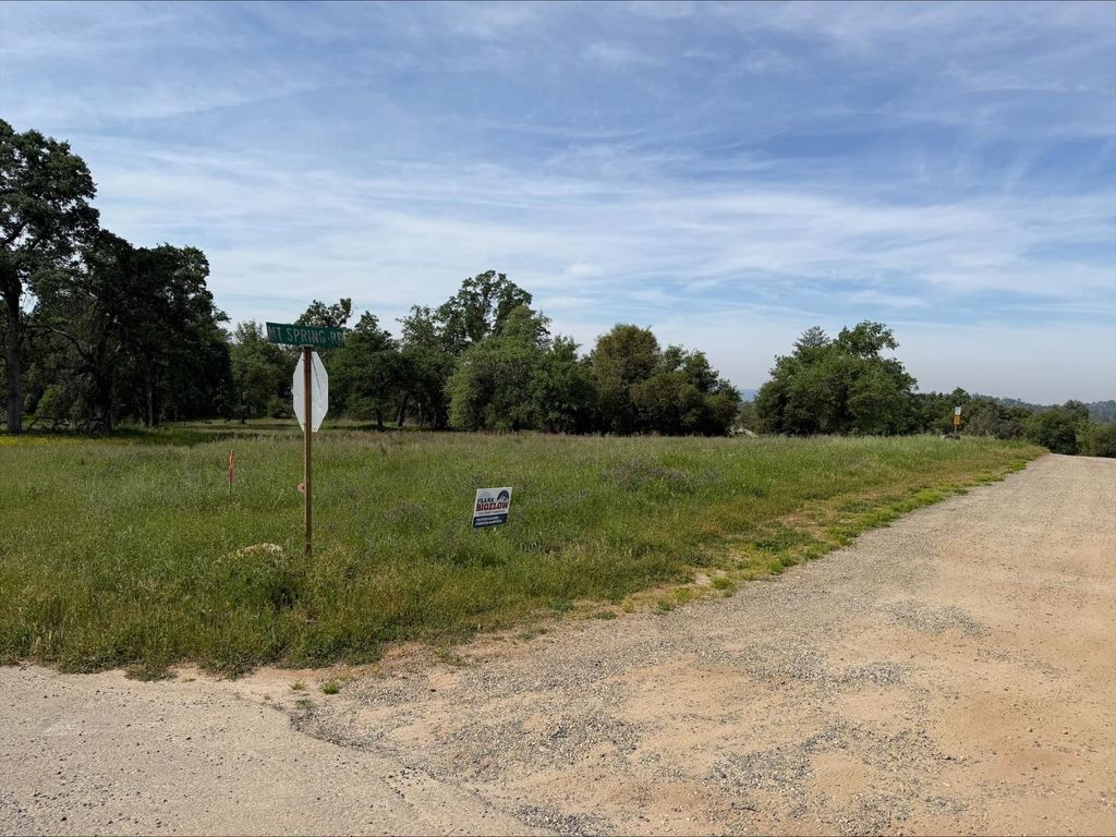 Image 1 of property listing at 5 Mountain Springs Road, North Fork, CA 93634