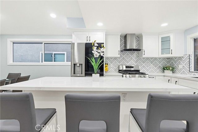 2020 Del Bay Street, Lakewood, CA 90712