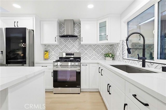 2020 Del Bay Street, Lakewood, CA 90712