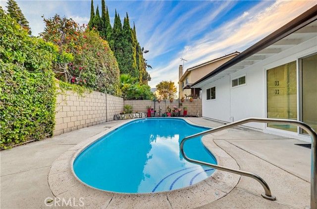2020 Del Bay Street, Lakewood, CA 90712