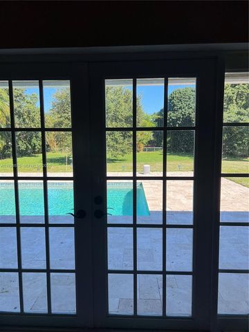 11501 SW 3rd St, Plantation, FL 33325