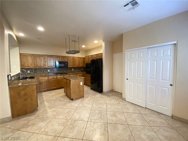 8683 Blakely Court, Las Vegas, NV 89148