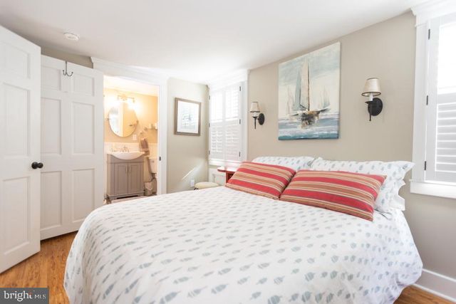 23 WINDSOR AVE, Cape May, NJ 08204