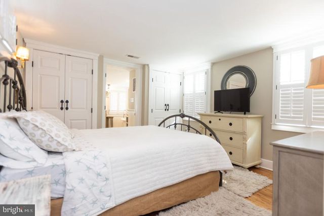 23 WINDSOR AVE, Cape May, NJ 08204