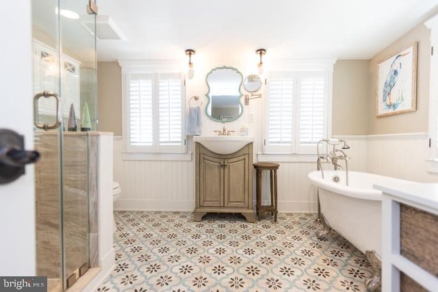 23 WINDSOR AVE, Cape May, NJ 08204