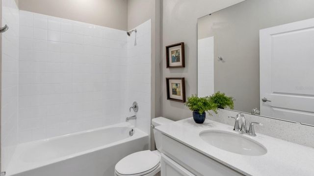 5594 RONIN DRIVE, St Cloud, FL 34771