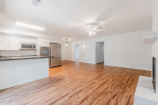 9133 Villa Park Circle, Dallas, TX 75225