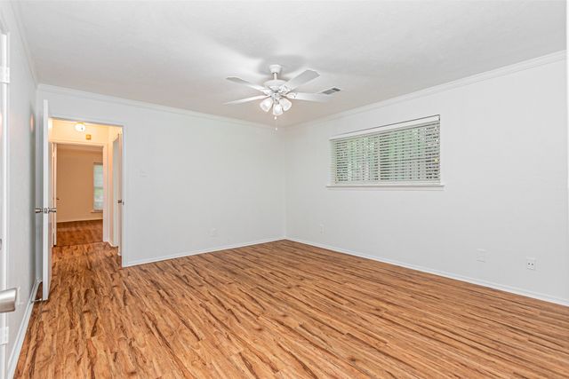 9133 Villa Park Circle, Dallas, TX 75225