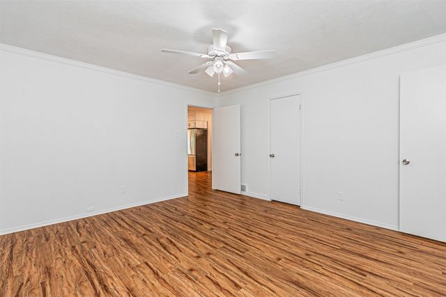 9133 Villa Park Circle, Dallas, TX 75225
