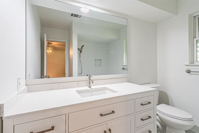 9133 Villa Park Circle, Dallas, TX 75225