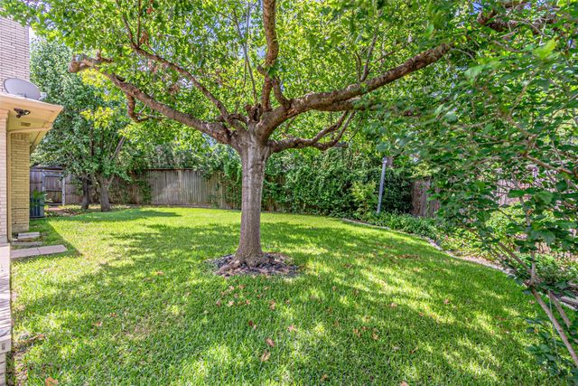 9133 Villa Park Circle, Dallas, TX 75225