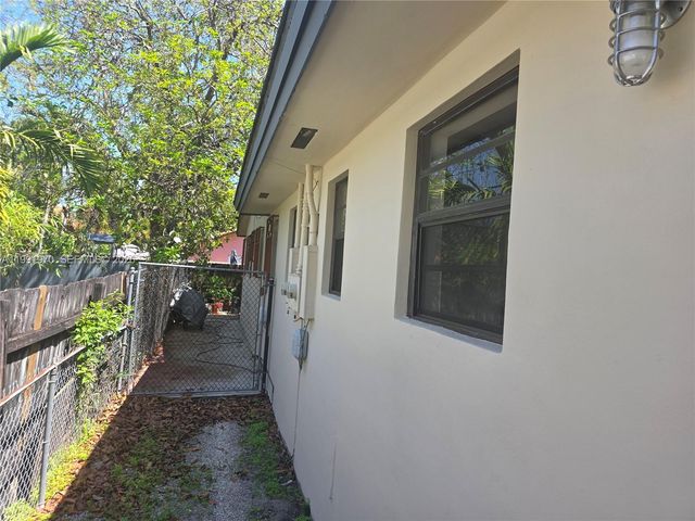 2331 SW 31st Ave 2331, Miami, FL 33145