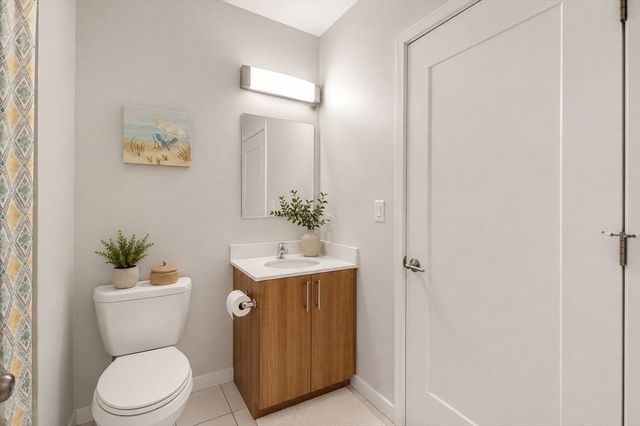 999 Hancock Street 209, Quincy, MA 02169
