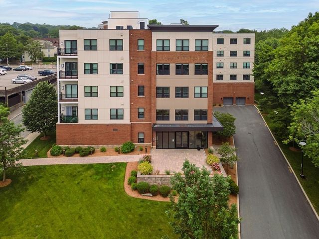 999 Hancock Street 209, Quincy, MA 02169