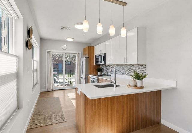 999 Hancock Street 209, Quincy, MA 02169