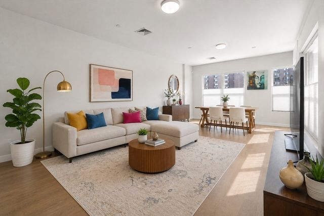 999 Hancock Street 209, Quincy, MA 02169