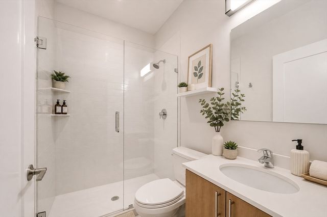 999 Hancock Street 209, Quincy, MA 02169