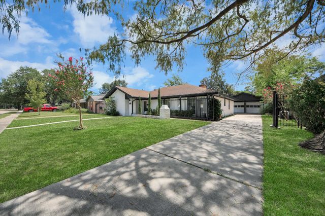 5823 Mcknight Street, Houston, TX 77035